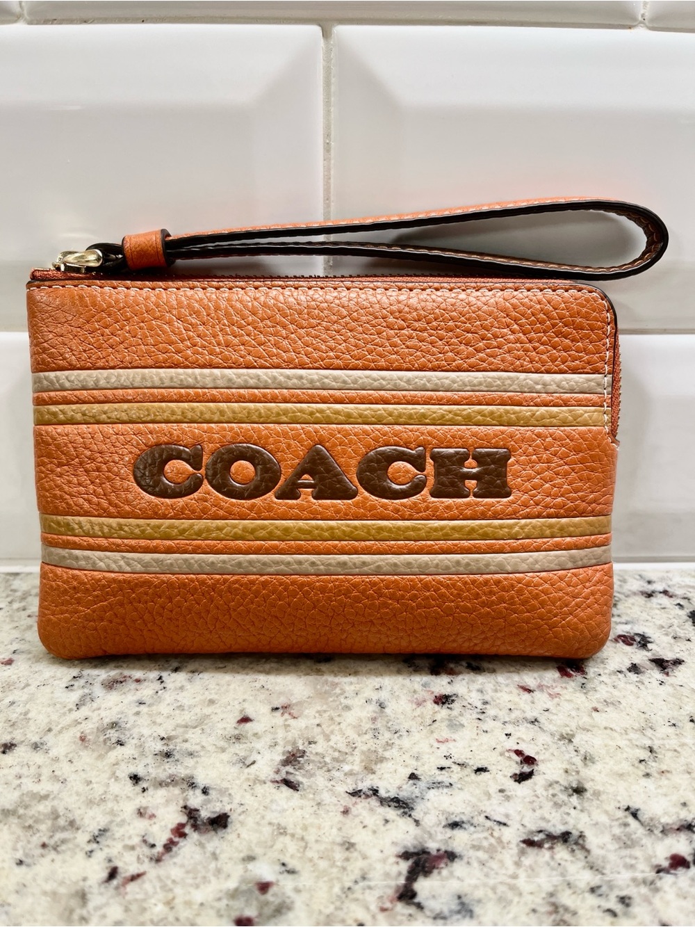 Coach Leather L Zip Wristlet EUC
